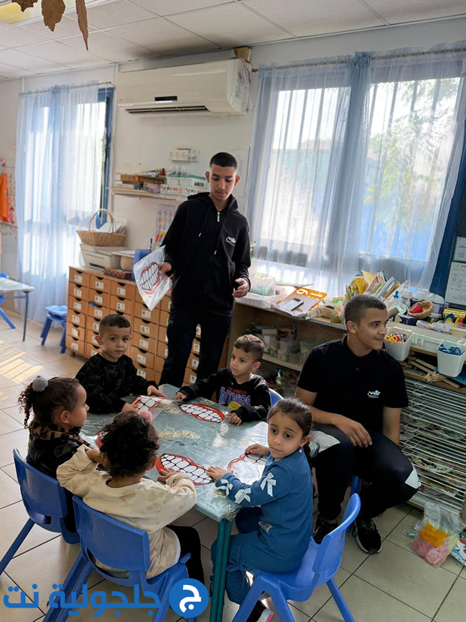 يومًا مميزًا للتطوع بمشاركة جميع الطلاب في مدرسة اورط التكنولوجية العربية الرملة